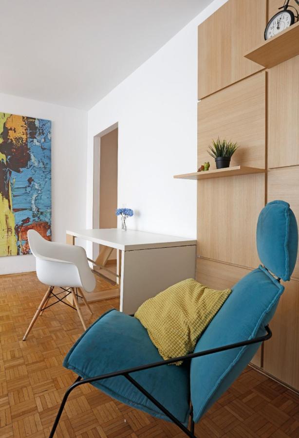Lovely 2 Bedroom Apartment Near Old Town Bukarest Eksteriør billede